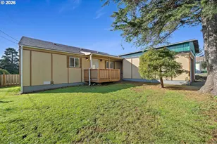 111 Cypress Ave, Garibaldi, OR 97118 - Photo 30