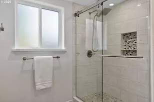 4695 SW Flower Pl, Portland, OR 97221 - Photo 22