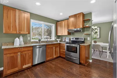 4695 SW Flower Pl, Portland, OR 97221 - Photo 10