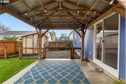 806 SE 73rd Ave, Hillsboro, OR 97123 - Photo 32