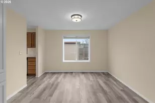 806 SE 73rd Ave, Hillsboro, OR 97123 - Photo 12