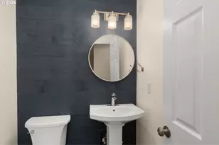 806 SE 73rd Ave, Hillsboro, OR 97123 - Photo 26