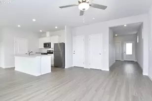 1397 Owl Ave, Woodburn, OR 97071 - Photo 4