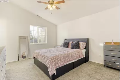 19039 SW Pike Ln, Beaverton, OR 97003 - Photo 14