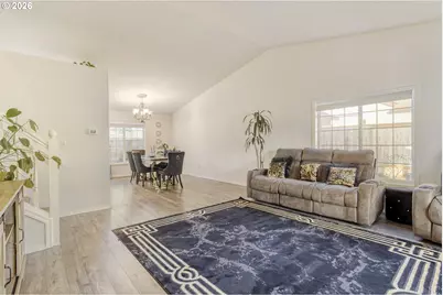 19039 SW Pike Ln, Beaverton, OR 97003 - Photo 4