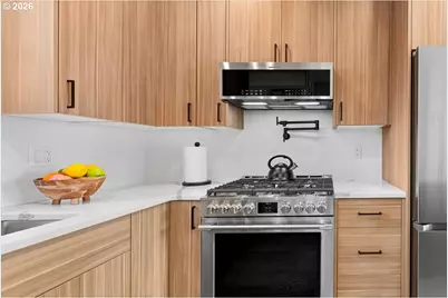 311 E Ave #7, Lake Oswego, OR 97034 - Photo 12