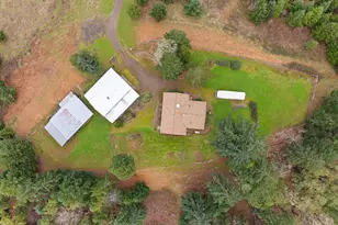 864 Larkspur Ln, Oakland, OR 97462 - Photo 38