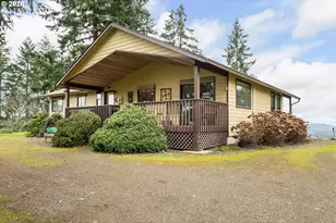 864 Larkspur Ln, Oakland, OR 97462 - Photo 1