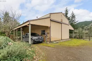 864 Larkspur Ln, Oakland, OR 97462 - Photo 30