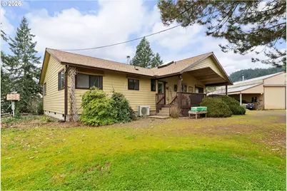 864 Larkspur Ln, Oakland, OR 97462 - Photo 2