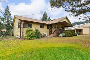 864 Larkspur Ln, Oakland, OR 97462 - Photo 2