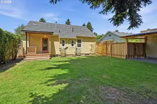 642 NE Holland St, Portland, OR 97211 - Photo 34