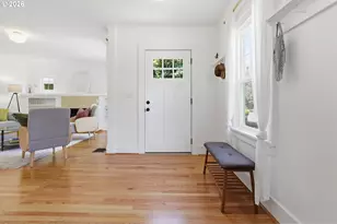 642 NE Holland St, Portland, OR 97211 - Photo 6