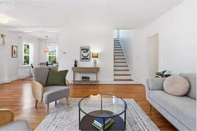 642 NE Holland St, Portland, OR 97211 - Photo 8