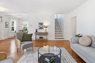 642 NE Holland St, Portland, OR 97211 - Photo 8