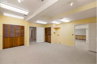 2323 W 28th Ave, Eugene, OR 97405 - Photo 38