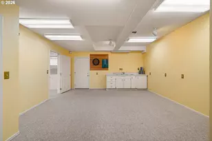 2323 W 28th Ave, Eugene, OR 97405 - Photo 32