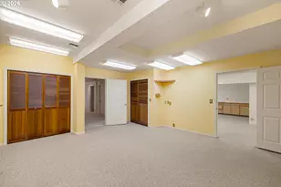 2323 W 28th Ave, Eugene, OR 97405 - Photo 36