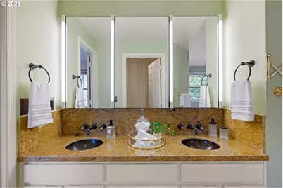 2323 W 28th Ave, Eugene, OR 97405 - Photo 18