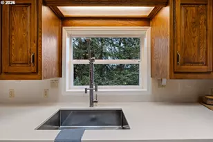2323 W 28th Ave, Eugene, OR 97405 - Photo 12