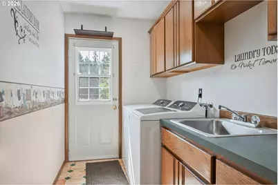 4515 Columbia Heights Rd, Longview, WA 98632 - Photo 10