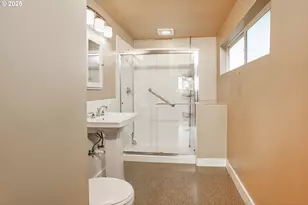 5405 SE Mall St, Portland, OR 97206 - Photo 16