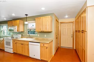 5405 SE Mall St, Portland, OR 97206 - Photo 10