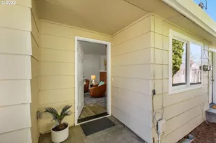 3817 NE 82nd Ave, Portland, OR 97035 - Photo 4