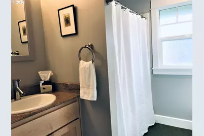 2063 Onyx St, Eugene, OR 97403 - Photo 14