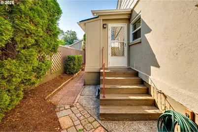 307 E 22nd St, Vancouver, WA 98663 - Photo 30