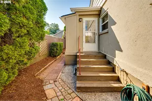 307 E 22nd St, Vancouver, WA 98663 - Photo 30