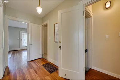 307 E 22nd St, Vancouver, WA 98663 - Photo 12