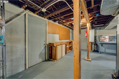 307 E 22nd St, Vancouver, WA 98663 - Photo 20