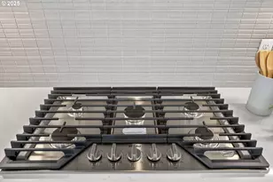 12157 SW Turnagain Dr, Tigard, OR 97224 - Photo 16