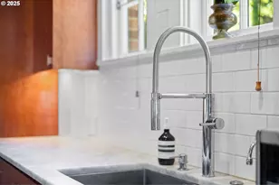 2844 SW Hillsboro St, Portland, OR 97239 - Photo 14