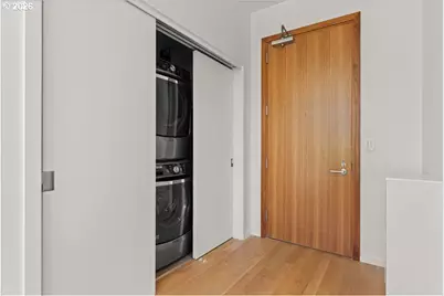 1075 NW Northrup St #220, Portland, OR 97209 - Photo 4