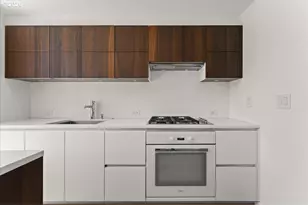 1075 NW Northrup St, Portland, OR 97209 - Photo 8