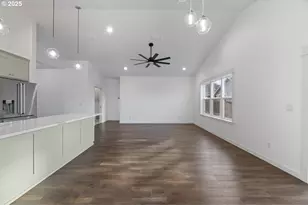 1240 Lighthouse Ln, Brookings, OR 97415 - Photo 18