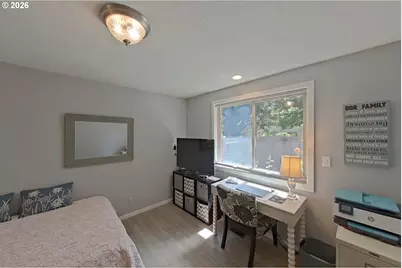 654 Cherry Dr #1, Eugene, OR 97401 - Photo 24