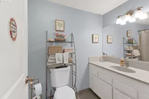 654 Cherry Dr, Eugene, OR 97401 - Photo 14
