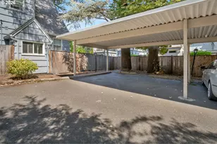 654 Cherry Dr, Eugene, OR 97401 - Photo 30