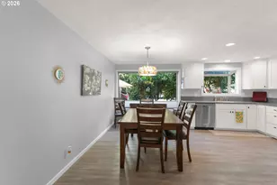 654 Cherry Dr, Eugene, OR 97401 - Photo 8