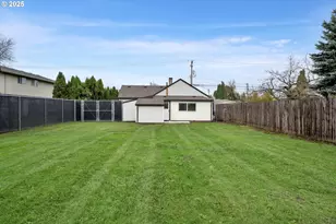 650 Tangent St, Lebanon, OR 97355 - Photo 32