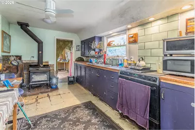 4921 SE Glenwood St, Portland, OR 97206 - Photo 6