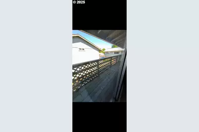 587 W Berdine St, Roseburg, OR 97471 - Photo 12