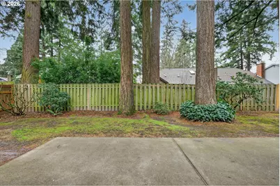 13790 SW Harness Ln, Beaverton, OR 97008 - Photo 34