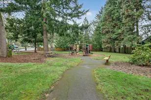 13790 SW Harness Ln, Beaverton, OR 97008 - Photo 40
