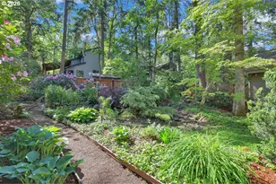 2677 Garfield St, Eugene, OR 97405 - Photo 44