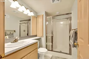 2677 Garfield St, Eugene, OR 97405 - Photo 32