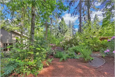 2677 Garfield St, Eugene, OR 97405 - Photo 42